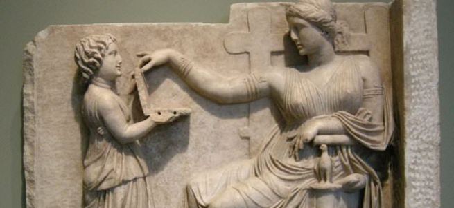 Antik Yunan heykelinde laptop benzeri figür