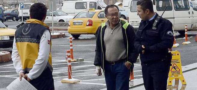 Baba oğul arasında bıçaklı kavga: 2 yaralı