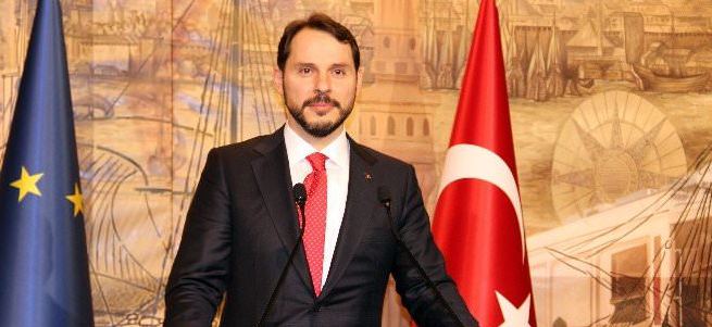 Albayrak: Türkiye gelecek mücadelesi veriyor