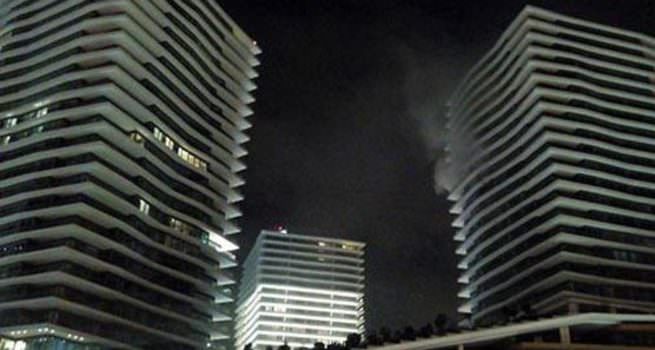 Zorlu Center'da yangın çıktı
