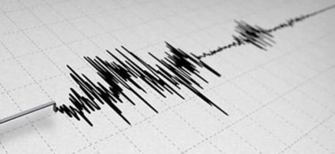Endonezya'da 8.2 şiddetinde deprem