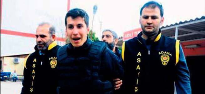 İntikam için katilin babasını öldürdü