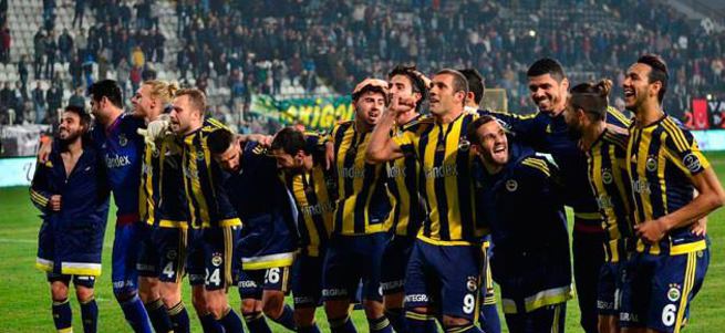Sarı lacivert dalgalansın