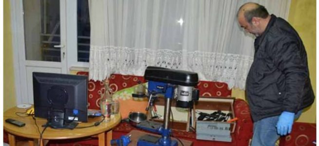 Kavga ihbarına gittiler: Silah atölyesi buldular