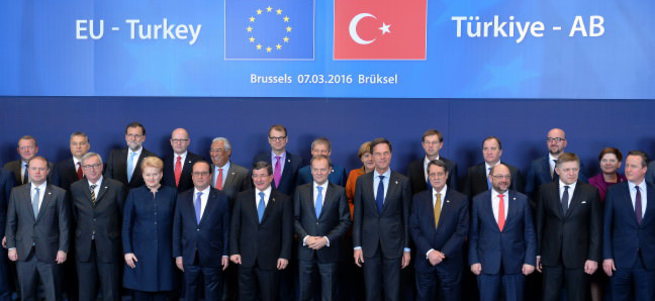 AB'ye 'elini taşın altına koy' mesajı