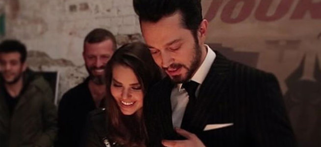 Aslı Enver'den Murat Boz'a doğum günü sürprizi