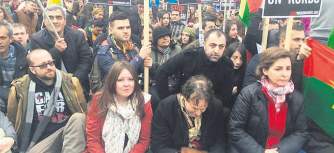 İngiliz vekil, bebek katillerini kendine dert edindi!