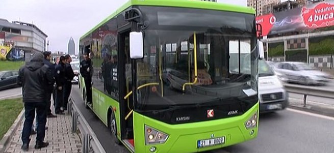 İstanbul’da şüpheli otobüs alarmı!