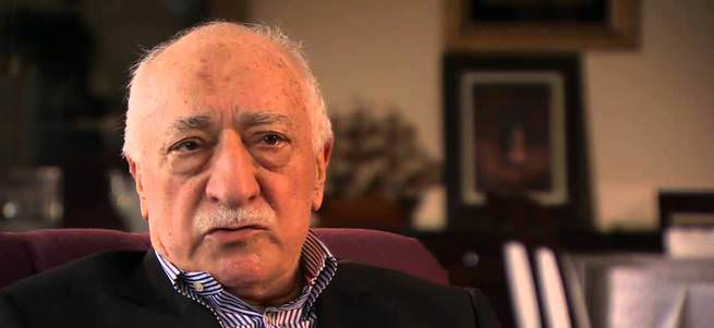Gülen Türkiye'ye terörist dedi