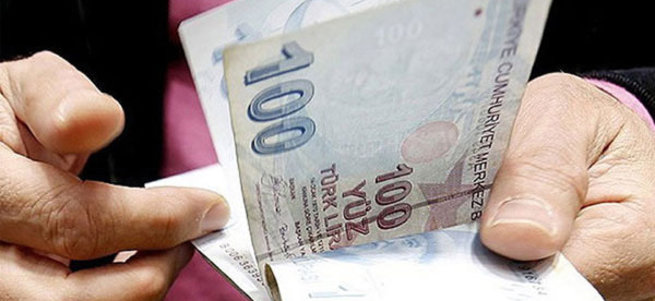 Emekliye 900 lira