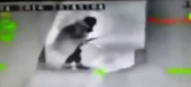 PKK'lının vurulma anı kamerada!