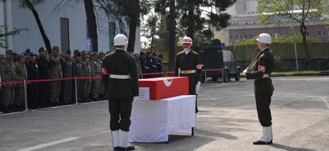 Şehit asker memleketine uğurlandı
