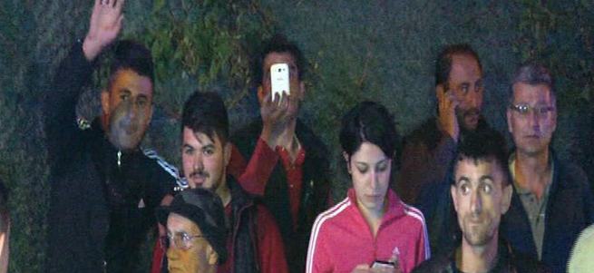 2 öğrenci öldü, onlar kameraya el salladı