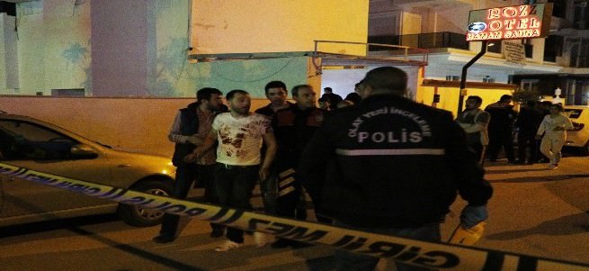 Tartışmada silahlar çekildi: 2 yaralı