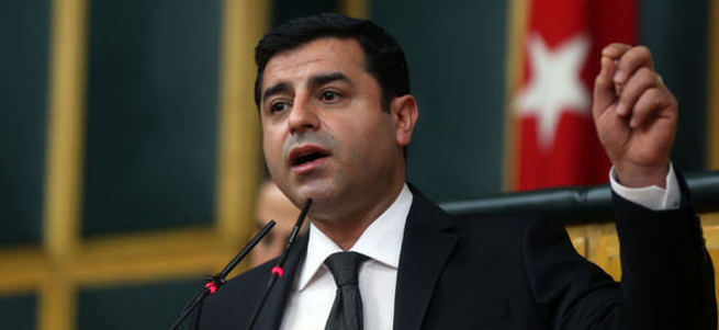 Burnuma pis kokular geliyor