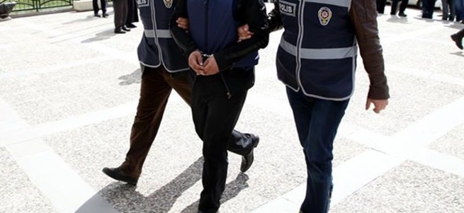 İstanbul'da 'Paralel Yapı' operasyonu; çok sayıda işadamı gözaltında!