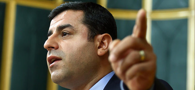 Demirtaş'tan CHP'ye dokunulmazlık çağrısı!