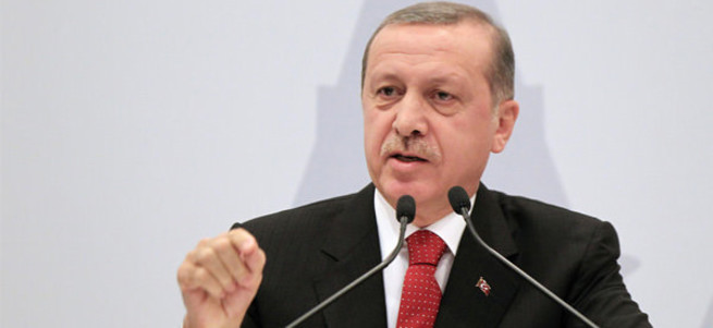 Bir alçaklık da İngiliz dergiden! Erdoğan'a hakaret şiiri yarışması başlattı!