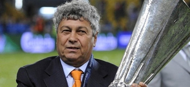 Galatasaray, Mircea Lucescu'yla el sıkıştı!