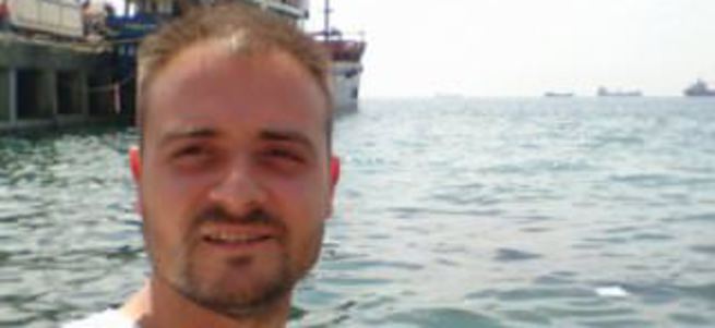 Polis memuru tartıştığı kişiyi öldürdü