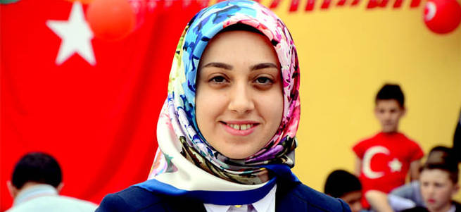 İlk başörtülü kaymakamın ilk resmi töreni