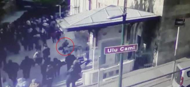 Bursa'da canlı bomba kendini patlattı
