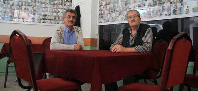 Nüfus kütüğü gibi kahvehane