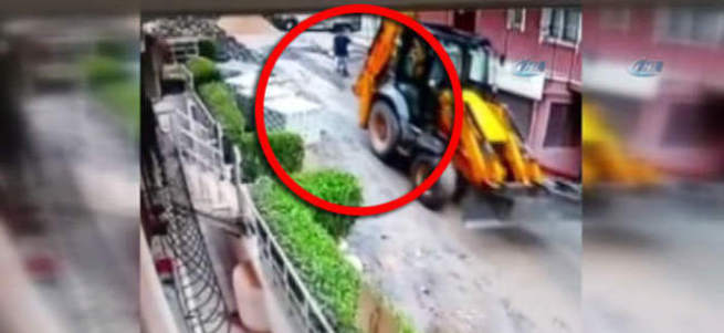 Kepçe, 83 yaşındaki adamı böyle ezdi!