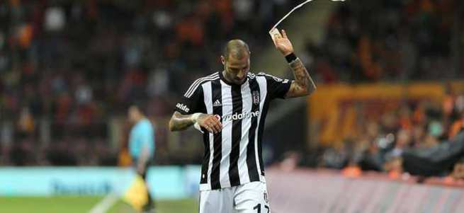 Quaresma forması tribünü karıştırdı