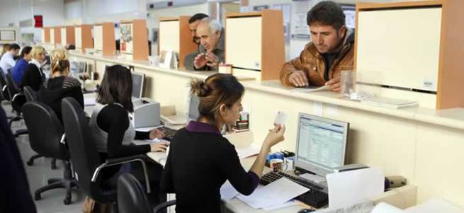 Memur kravatı atacak, kot pantolon giyecek