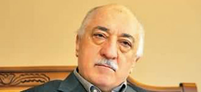 Gülen talimat verdi, orucu bırakıp içkiye başladılar
