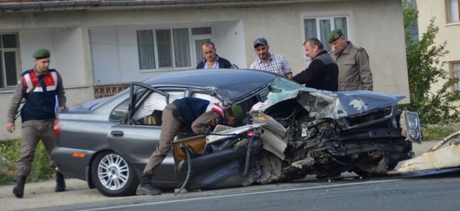 Kastamonu'da trafik kazası: 2 ölü!