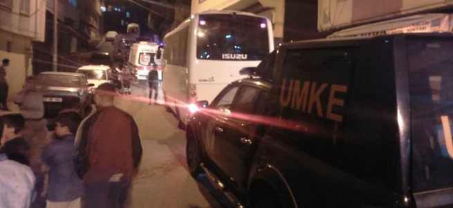 Hücre evinde kıstırılan canlı bomba kendini patlattı!