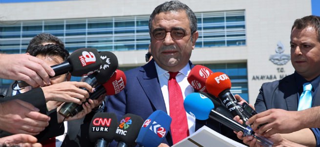CHP dokunulmazlıklar için AYM'ye başvurdu