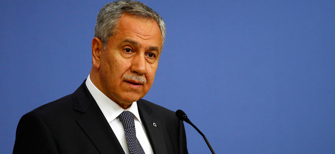 FETÖ medyasına konuşan Bülent Arınç'a AK Parti'den sert tepki