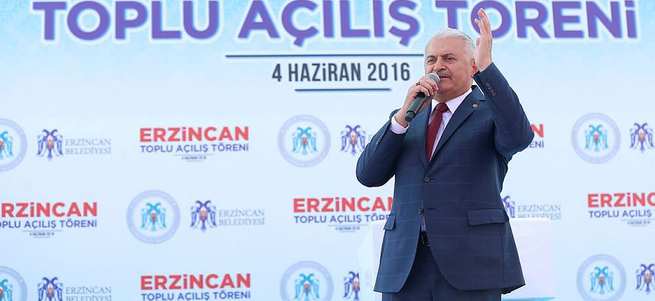 Başbakan Binali Yıldırım memleketi Erzincan'da toplu açılış törenine katıldı