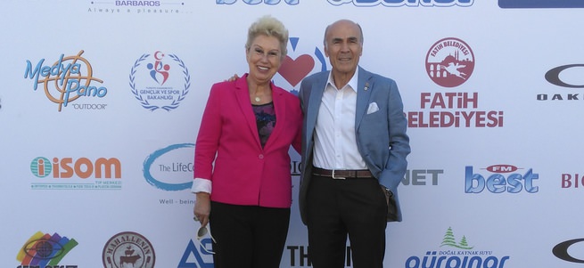 Uluslararası Geleneksel Türk Kalp Vakfı Tenis Turnuvası bitti