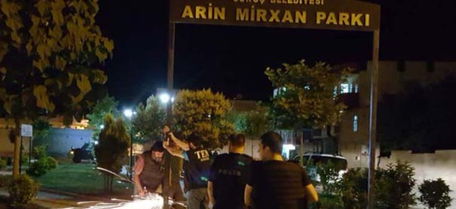 Büyük tepki çekmişti! Polis söküp attı
