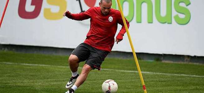 Bize gel Sneijder