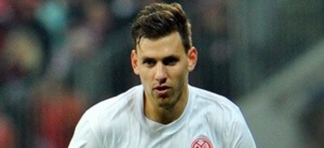 Galatasaray'ın yeni forvetini canlı yayında açıkladılar!
