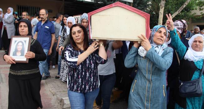 Diyarbakır'da canlı bombaya tören yapıldı!