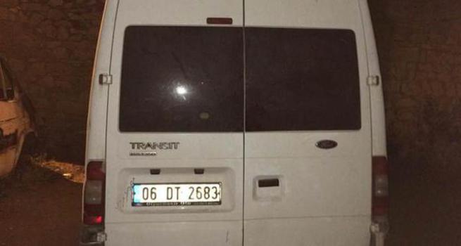 Diyarbakır'da patlayıcı yüklü araç bulundu