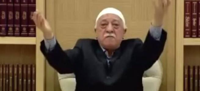 Ruhani liderlik hayali kurmuş!