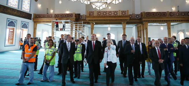 Cumhurbaşkanı Erdoğan Esenboğa'da cami açılışına katıldı