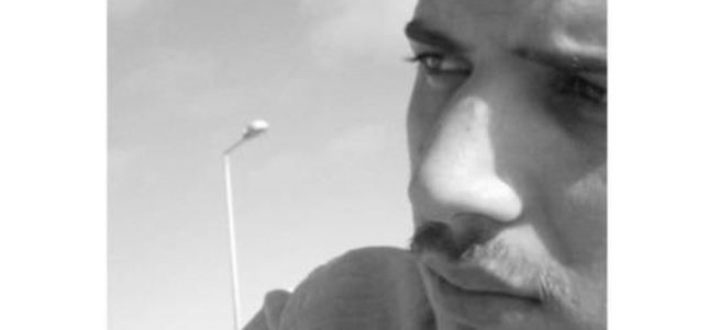 Teröristler ateş ederek ve el bombası atarak uçakların bulunduğu alana ulaşmaya çalıştılar