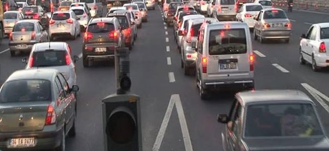 Çamlıca gişelerde bayram yoğunluğu