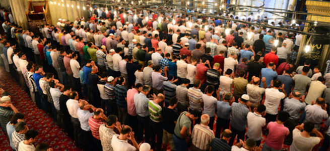 2016 Ramazan Bayramı namazı saat kaçta kılınacak? İl il bayram namazı saatleri listesi.