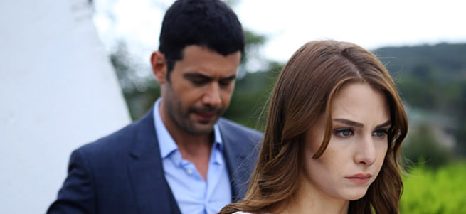 Ezgi Asaroğlu tükendi