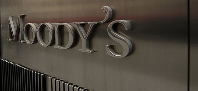 Moody's İngiltere'nin büyüme tahminini düşürdü