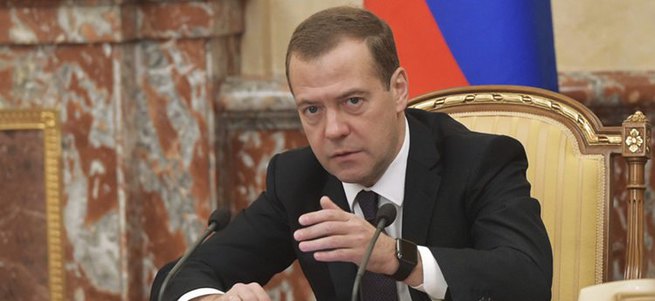 Medvedev, charter seferleriyle ilgili talimat verdi